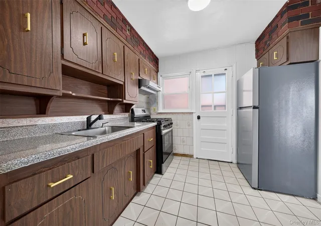 Photo 4 of Single family home for sale at 89-68 Springfield Blvd, New York, NY 11427 | MLS# 1050346 | Listing updated on 2026-10-08