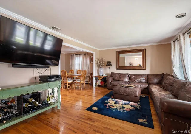 Photo 3 of Single family home for sale at 3060 Shore Dr, Hempstead, NY 11566 | MLS# 1050366 | Listing updated on 2026-09-17