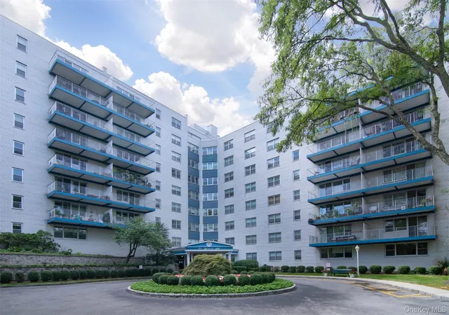 Photo 2 of Condo for sale at 499 N Broadway #2J, White Plains, NY 10603 | MLS# 1050376 | Listing updated on 2026-09-24