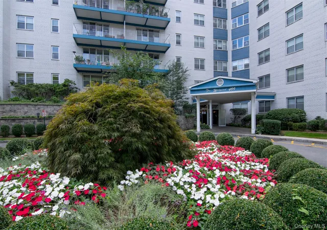 Photo 3 of Condo for sale at 499 N Broadway #2J, White Plains, NY 10603 | MLS# 1050376 | Listing updated on 2026-09-24