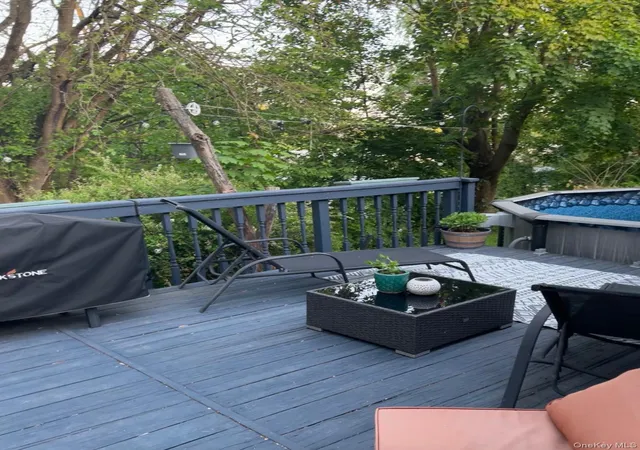 Photo 4 of Single family home for sale at 6 Hope Ln, Marlboro, NY 12547 | MLS# 1050384 | Listing updated on 2026-10-01
