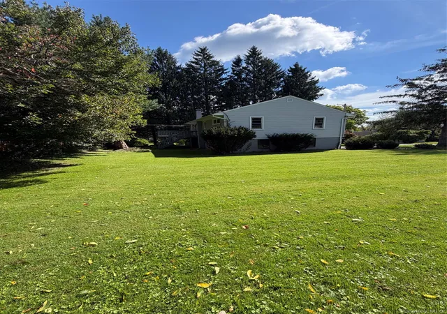 Photo 3 of Single family home for sale at 20 Hutchinson Rd, Kent, NY 10512 | MLS# 1050388 | Listing updated on 2026-09-15