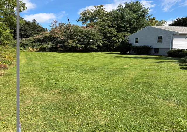 Photo 3 of Single family home for sale at 20 Hutchinson Rd, Kent, NY 10512 | MLS# 1050388 | Listing updated on 2026-09-15
