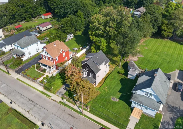 Photo 2 of Single family home for sale at 76 Poplar St, Newburgh (city), NY 12550 | MLS# 1050393 | Listing updated on 2026-09-18