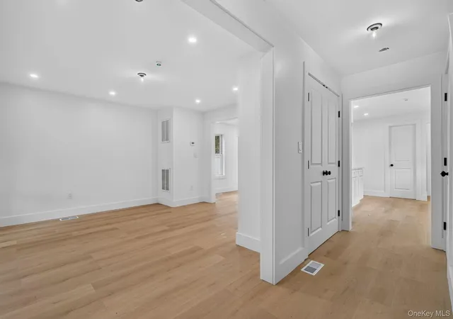 Photo 4 of Single family home for sale at 76 Poplar St, Newburgh (city), NY 12550 | MLS# 1050393 | Listing updated on 2026-09-18
