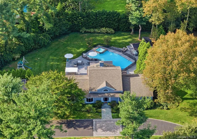Photo 2 of Single family home for sale at 2 Meadow Rd, North Hempstead, NY 11568 | MLS# 1050405 | Listing updated on 2026-09-15