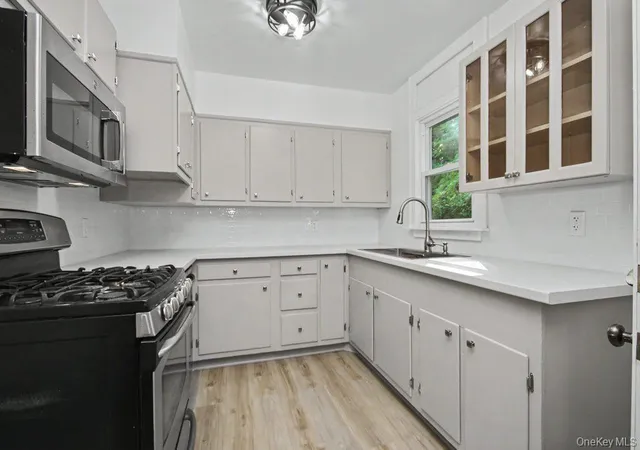 Photo 3 of Single family home for sale at 81 Snowden Ave, Ossining, NY 10562 | MLS# 1050407 | Listing updated on 2026-10-08
