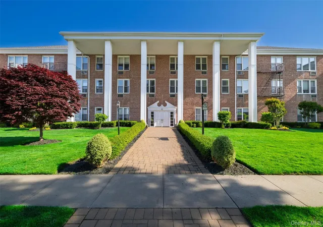 Condo for sale at 55 Lenox #2N, Hempstead, NY 11570 | MLS# 1050424