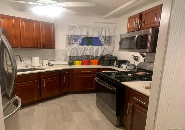 Photo 2 of Condo for sale at 1700 Metropolitan Ave #6D, New York, NY 10462 | MLS# 1050441 | Listing updated on 2026-09-15