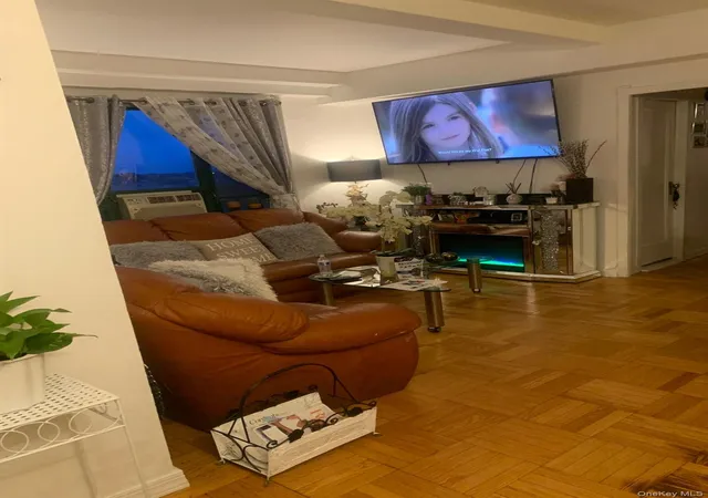 Photo 3 of Condo for sale at 1700 Metropolitan Ave #6D, New York, NY 10462 | MLS# 1050441 | Listing updated on 2026-09-15
