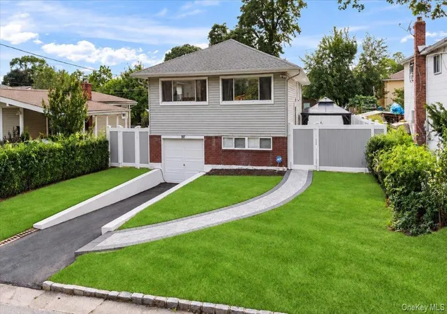 Photo 1 of Single family home for sale at 187 Catherine St, North Hempstead, NY 11590 | MLS# 1050452 | Listing updated on 2026-09-17