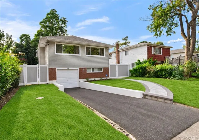 Photo 2 of Single family home for sale at 187 Catherine St, North Hempstead, NY 11590 | MLS# 1050452 | Listing updated on 2026-09-27