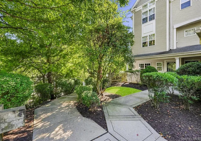 Condo for sale at 111 Highridge Ct, Peekskill, NY 10566 | MLS# 1050463