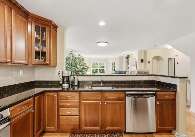 Photo 4 of Condo for sale at 111 Highridge Ct, Peekskill, NY 10566 | MLS# 1050463 | Listing updated on 2026-09-16