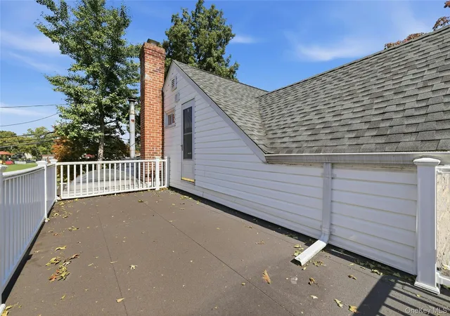 Photo 36 of Single family home for sale at 41 Oak Dr, North Hempstead, NY 11040 | MLS# 1050488 | Listing updated on 2026-10-06