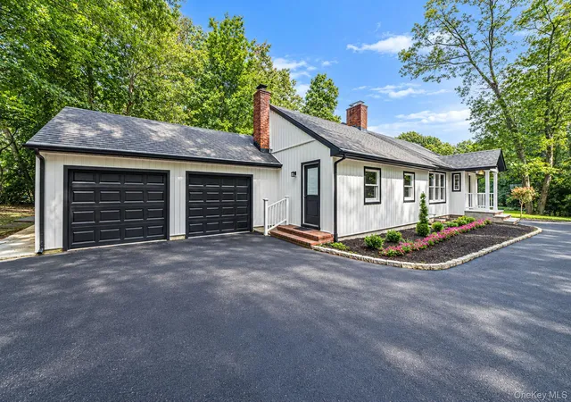 Photo 3 of Single family home for sale at 15 Sands Ln, Brookhaven, NY 11777 | MLS# 1050505 | Listing updated on 2026-10-07