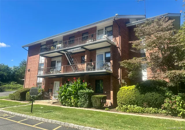 Photo 10 of Condo for sale at 50 West St #B1A, Harrison, NY 10528 | MLS# 1050550 | Listing updated on 2026-10-11