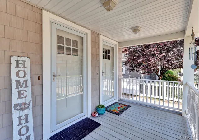 Photo 4 of House for sale at 53 Watts Pl, Hempstead, NY 11563 | MLS# 1050567 | Listing updated on 2026-09-17