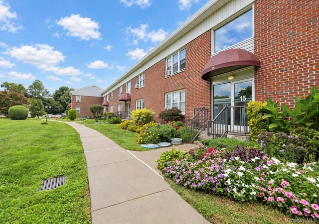 Photo 2 of Condo for sale at 15 Winchester Ave #2B, Yonkers, NY 10710 | MLS# 1050573 | Listing updated on 2026-10-02