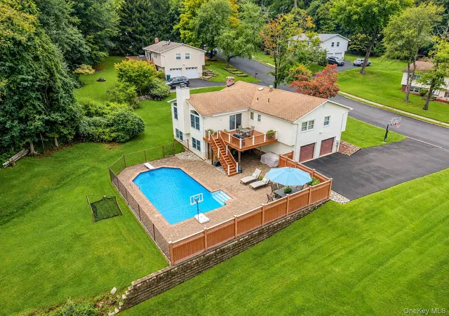 Photo 1 of Single family home for sale at 3 Five Oaks Ln, Clarkstown, NY 10989 | MLS# 1050581 | Listing updated on 2026-10-06