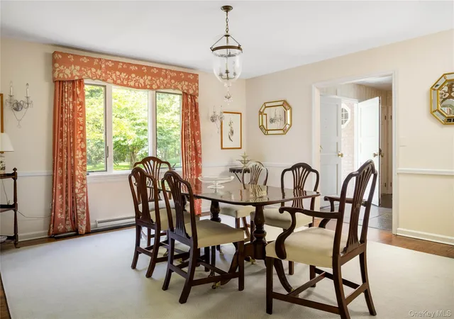 Photo 4 of Single family home for sale at 217 Feeks Ln, Oyster Bay, NY 11560 | MLS# 1050586 | Listing updated on 2026-10-04