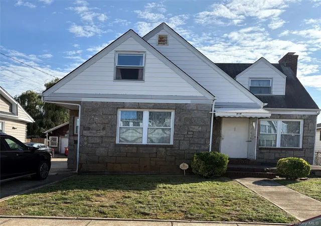 Photo 1 of Multi family home for sale at 22 E Maple St, Hempstead, NY 11580 | MLS# 1050590 | Listing updated on 2026-09-19