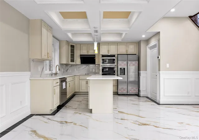 Listing Photo 4 - Condo for sale in building located at 43-43 189th St, New York, NY 11358