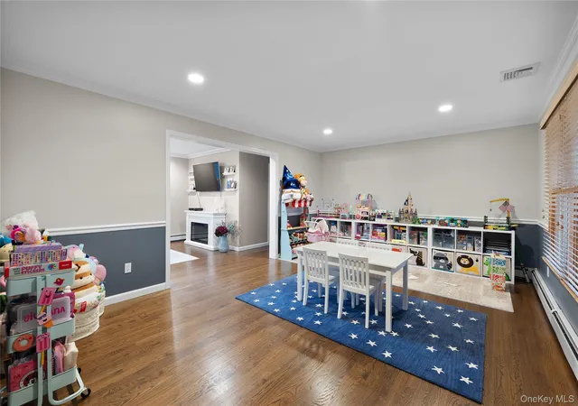 Photo 3 of Single family home for sale at 24 South Plz, Babylon, NY 11701 | MLS# 1050616 | Listing updated on 2026-09-28