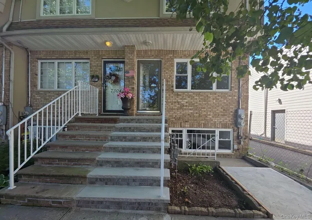 Photo 2 of Multi family home for sale at 7306 Amboy Rd, New York, NY 10307 | MLS# 1050629 | Listing updated on 2026-09-20