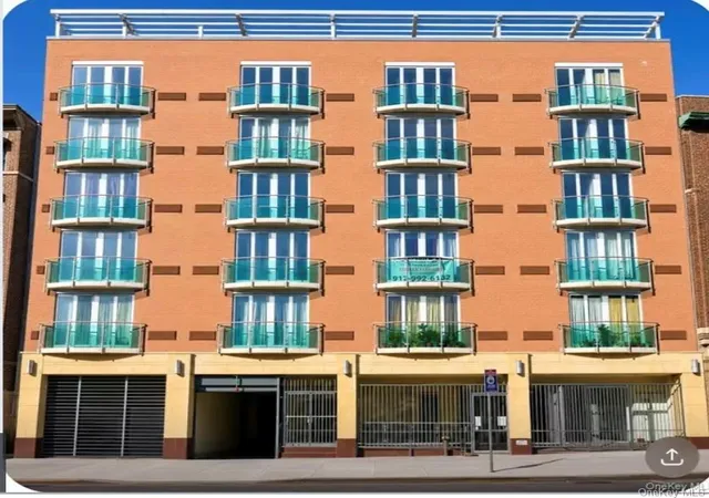 Condo for sale at 88-20 Parsons Blvd #3D, New York, NY 11432 | MLS# 1050661