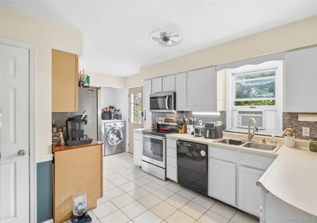 Photo 3 of Single family home for sale at 175 Nevis Rd, Clermont, NY 12583 | MLS# 1050674 | Listing updated on 2026-09-18