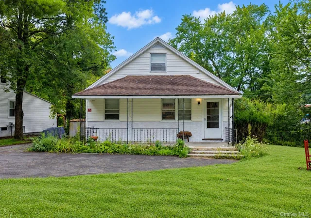 Photo 2 of Single family home for sale at 72 Bross St, Cairo, NY 12413 | MLS# 1050689 | Listing updated on 2026-09-15