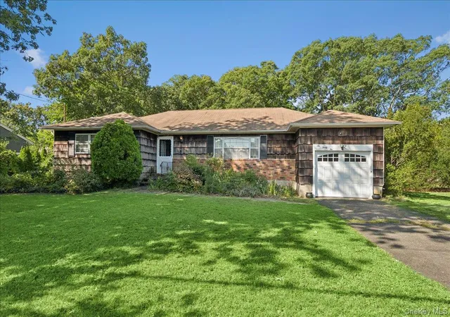 Single family home for sale at 632 Spruce Ave, Islip, NY 11782 | MLS# 1050704