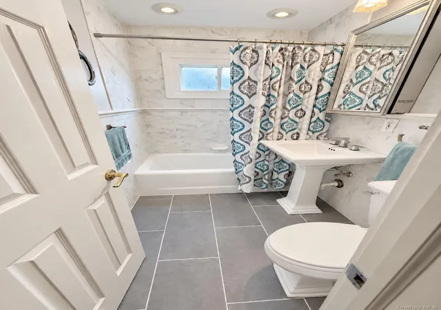 Photo 3 of Single family home for sale at 330 Holt Dr, Orangetown, NY 10965 | MLS# 1050729 | Listing updated on 2026-10-21