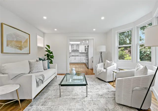 Photo 3 of Single family home for sale at 1 Stoneleigh Close, Greenburgh, NY 10583 | MLS# 1050731 | Listing updated on 2026-09-24