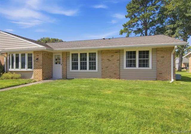 Photo 3 of Sale Pending at 299 Cardiff Ct #B, Brookhaven, NY 11961 | MLS# 1050738 | Listing updated on 2026-10-01