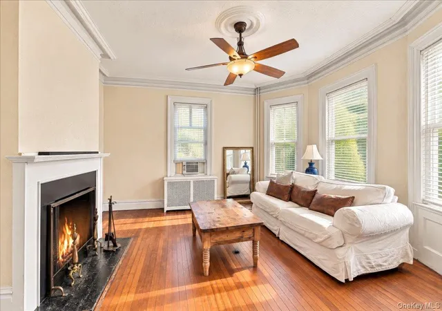 Photo 4 of House for sale at 20 Edgewood Park, New Rochelle, NY 10801 | MLS# 1050741 | Listing updated on 2026-10-08