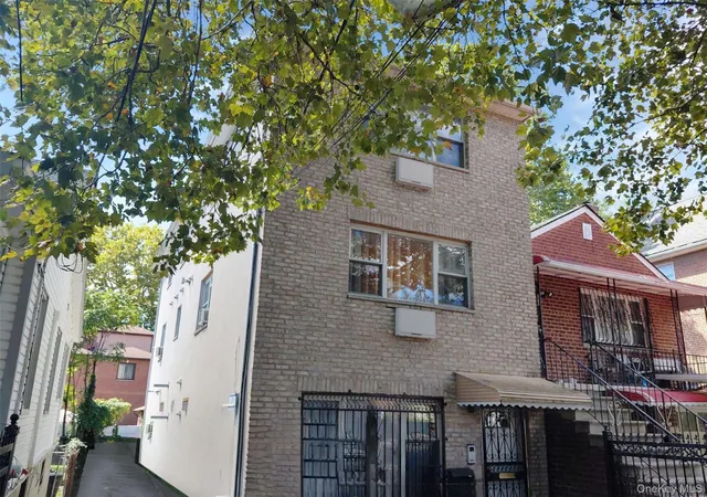 Photo 3 of Multi family home for sale at 1022 E 232nd Street, New York, NY 10466 | MLS# 1050745 | Listing updated on 2026-09-21