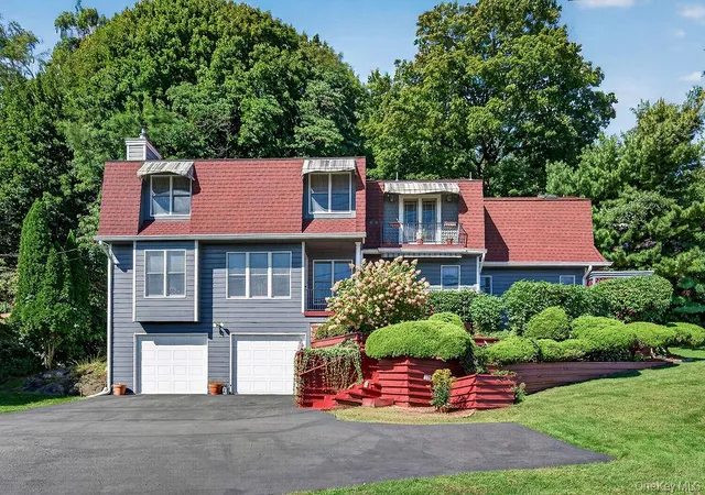 Photo 1 of Single family home for sale at 160 Hillside Ave, Orangetown, NY 10960 | MLS# 1050755 | Listing updated on 2026-10-06