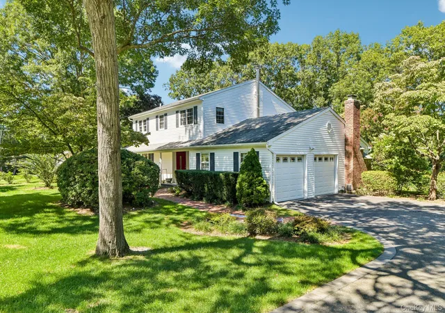 Photo 2 of Single family home for sale at 15 Fox Rd, Brookhaven, NY 11733 | MLS# 1050780 | Listing updated on 2026-10-04
