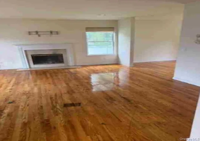 Photo 1 of Single family home for sale at 90 Main St, Brookhaven, NY 11950 | MLS# 1050782 | Listing updated on 2026-09-15