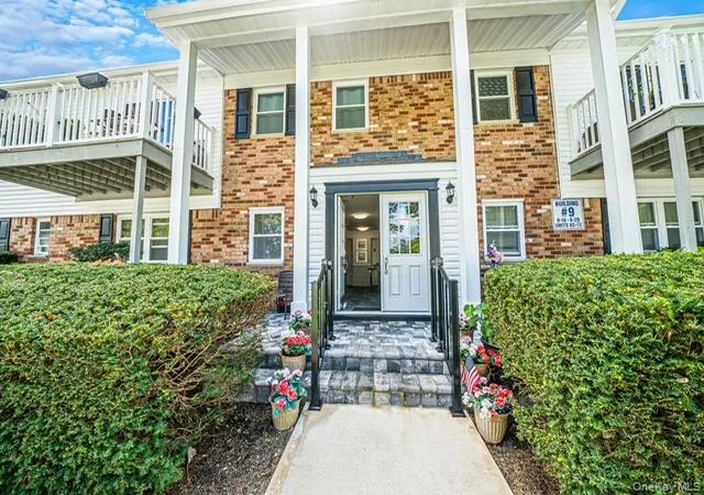 Photo 1 of Sale Pending at 260 Waverly Ave #72, Brookhaven, NY 11772 | MLS# 1050793 | Listing updated on 2026-10-03