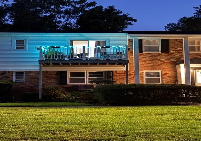Photo 1 of House for sale at 260 Waverly Ave #72, Brookhaven, NY 11772 | MLS# 1050793 | Listing updated on 2026-09-17