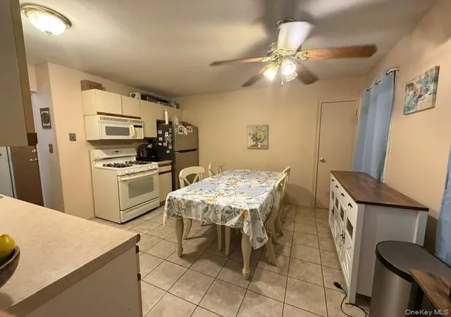 Photo 2 of House for sale at 260 Waverly Ave #72, Brookhaven, NY 11772 | MLS# 1050793 | Listing updated on 2026-09-17