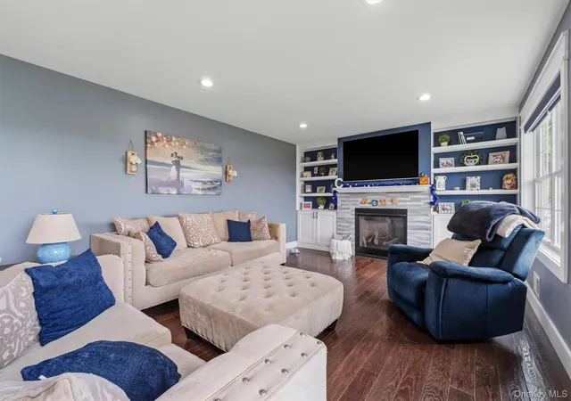 Photo 3 of Single family home for sale at 10 Domingues, Newburgh (town), NY 12550 | MLS# 1050808 | Listing updated on 2026-09-18
