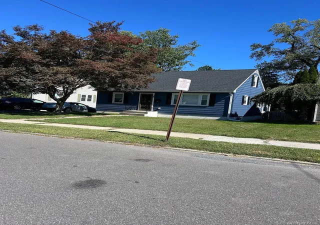 Single family home for sale at 6 Wilson Blvd, Poughkeepsie, NY 12603 | MLS# 1050828