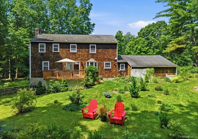 Photo 3 of Single family home for sale at 9 Cross Pond Rd, Lewisboro, NY 10590 | MLS# 1050837 | Listing updated on 2026-09-18