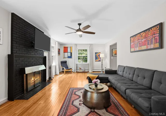 Photo 4 of Single family home for sale at 9 Cross Pond Rd, Lewisboro, NY 10590 | MLS# 1050837 | Listing updated on 2026-09-18