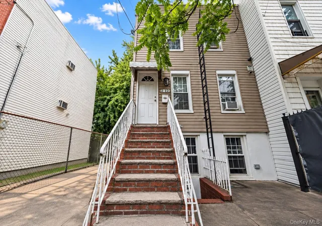 Photo 1 of House for sale at 212 Bradford St, New York, NY 11207 | MLS# 1050842 | Listing updated on 2026-09-28