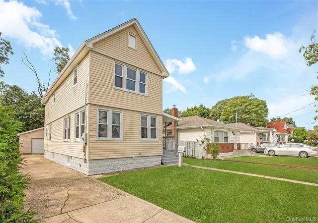 Photo 1 of Single family home for sale at 54 W Marshall St, Hempstead, NY 11550 | MLS# 1050885 | Listing updated on 2026-10-29